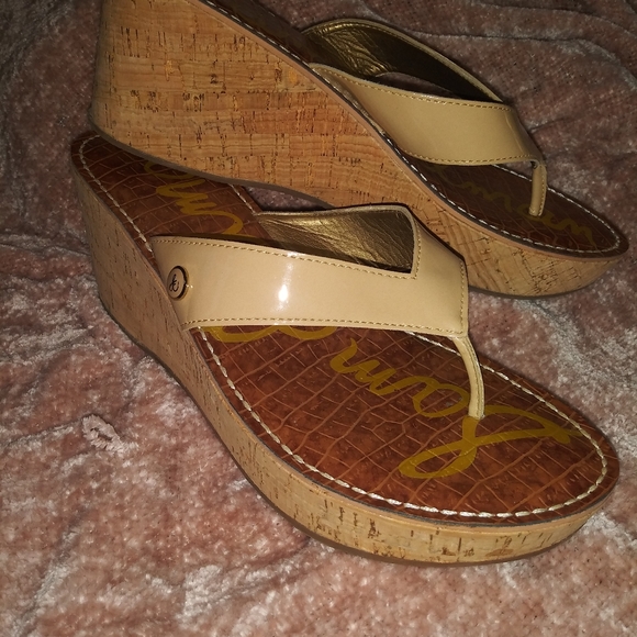 SAM EDELMAN 'Romy 'Nude Tan Patent Cork Wedge Platform Thong Sandals - Picture 2 of 7
